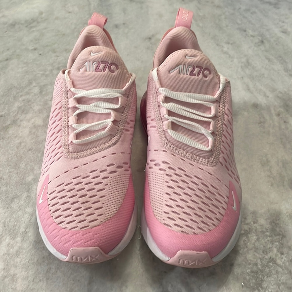 Nike AirMax 270